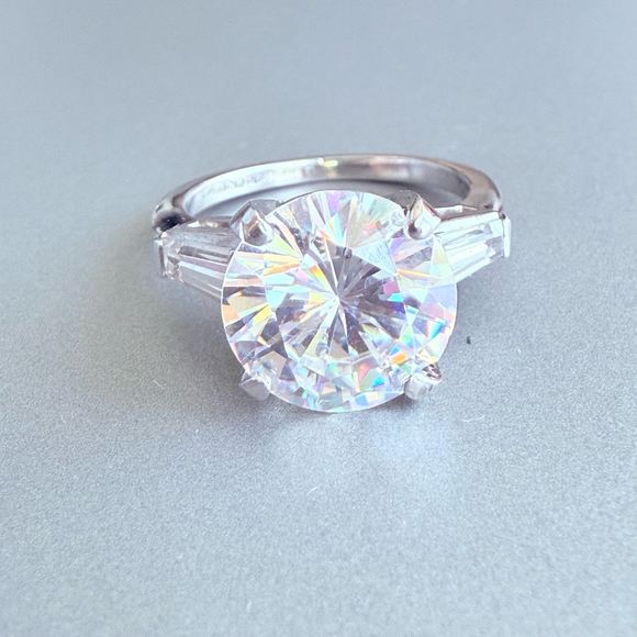 Estate Platinum 3.85 CT Solitaire White Spinel Engagement Ring Round Ring - Picture 1 of 15